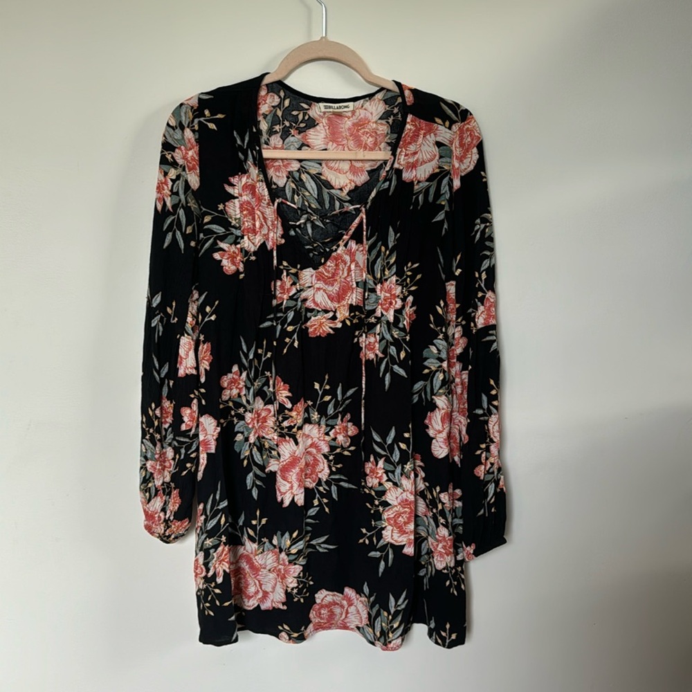 Billabong lace up floral tunic dress